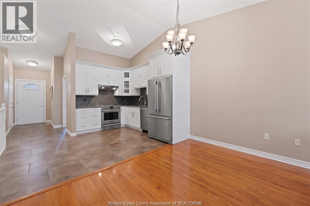 3748 Prairie Court, Windsor, Ontario  N9G 2X3 - Photo 5 - 26021463
