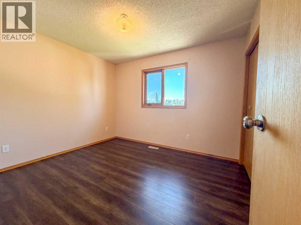 16 Wood Drive, Whitecourt, Alberta T7S 1R1 - Photo 13 - A2308460
