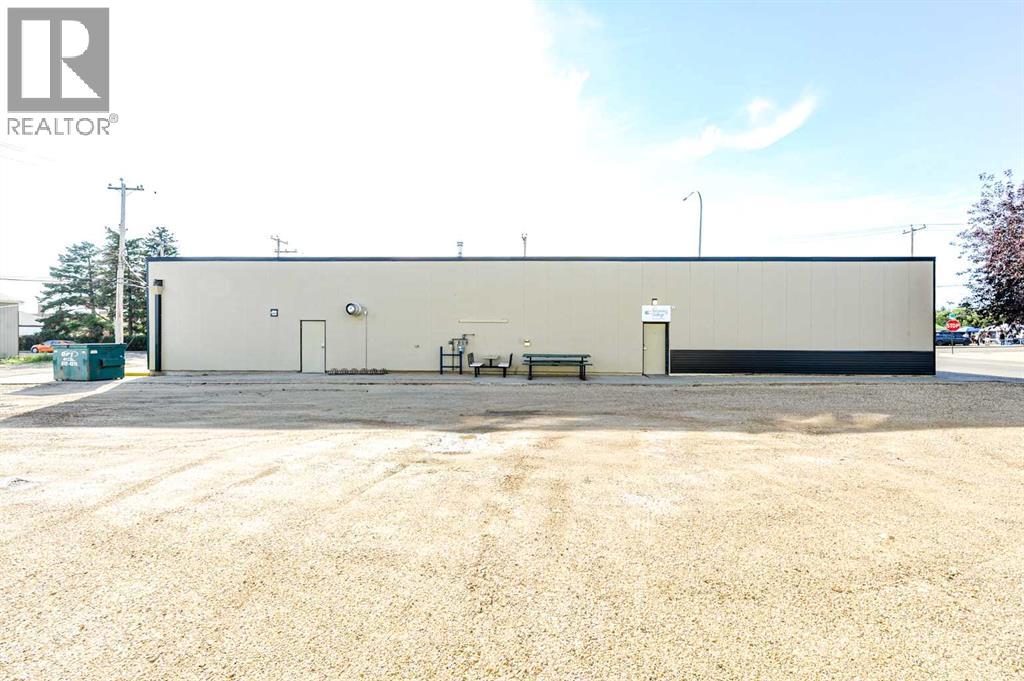 4711 51 Avenue, Camrose, Alberta  T4V 0V3 - Photo 10 - A2342012