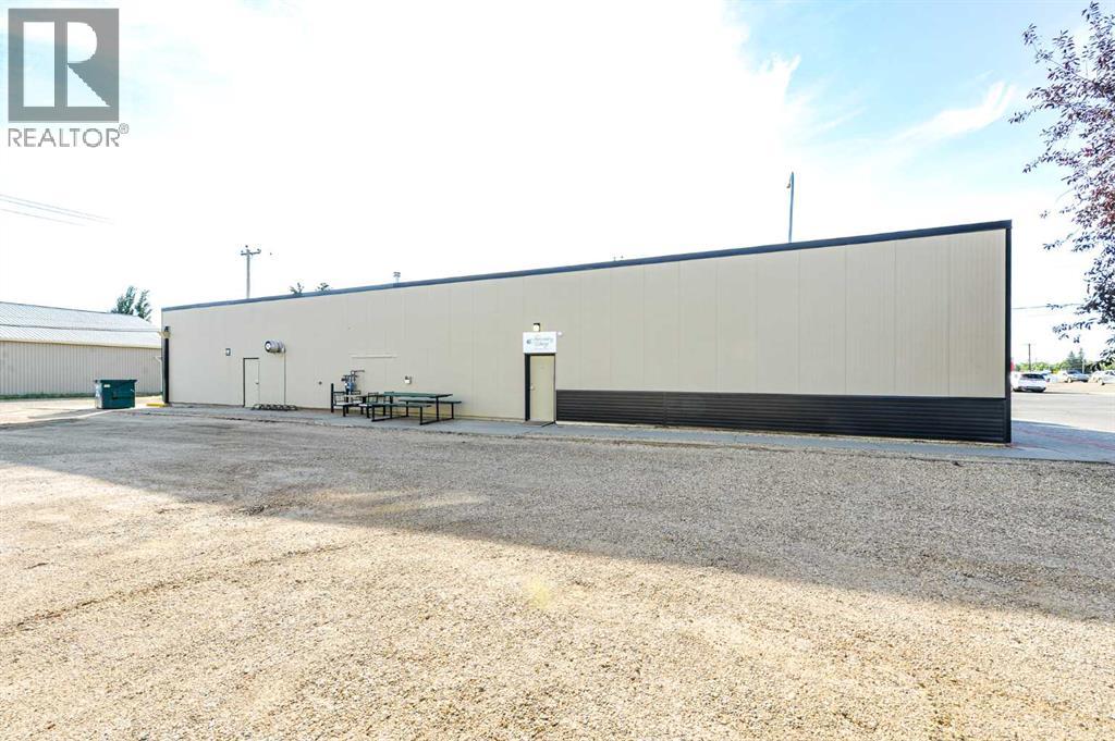 4711 51 Avenue, Camrose, Alberta  T4V 0V3 - Photo 9 - A2342012