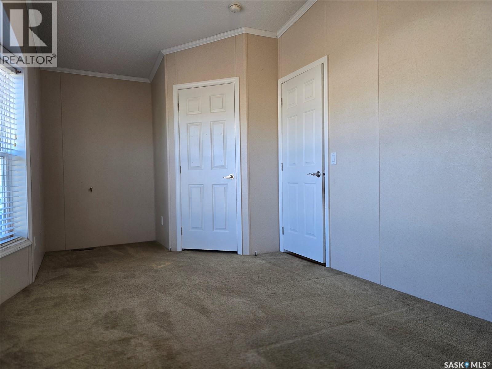 210 Brownlee Street, Weyburn, Saskatchewan  S4H 3P4 - Photo 17 - SK046688
