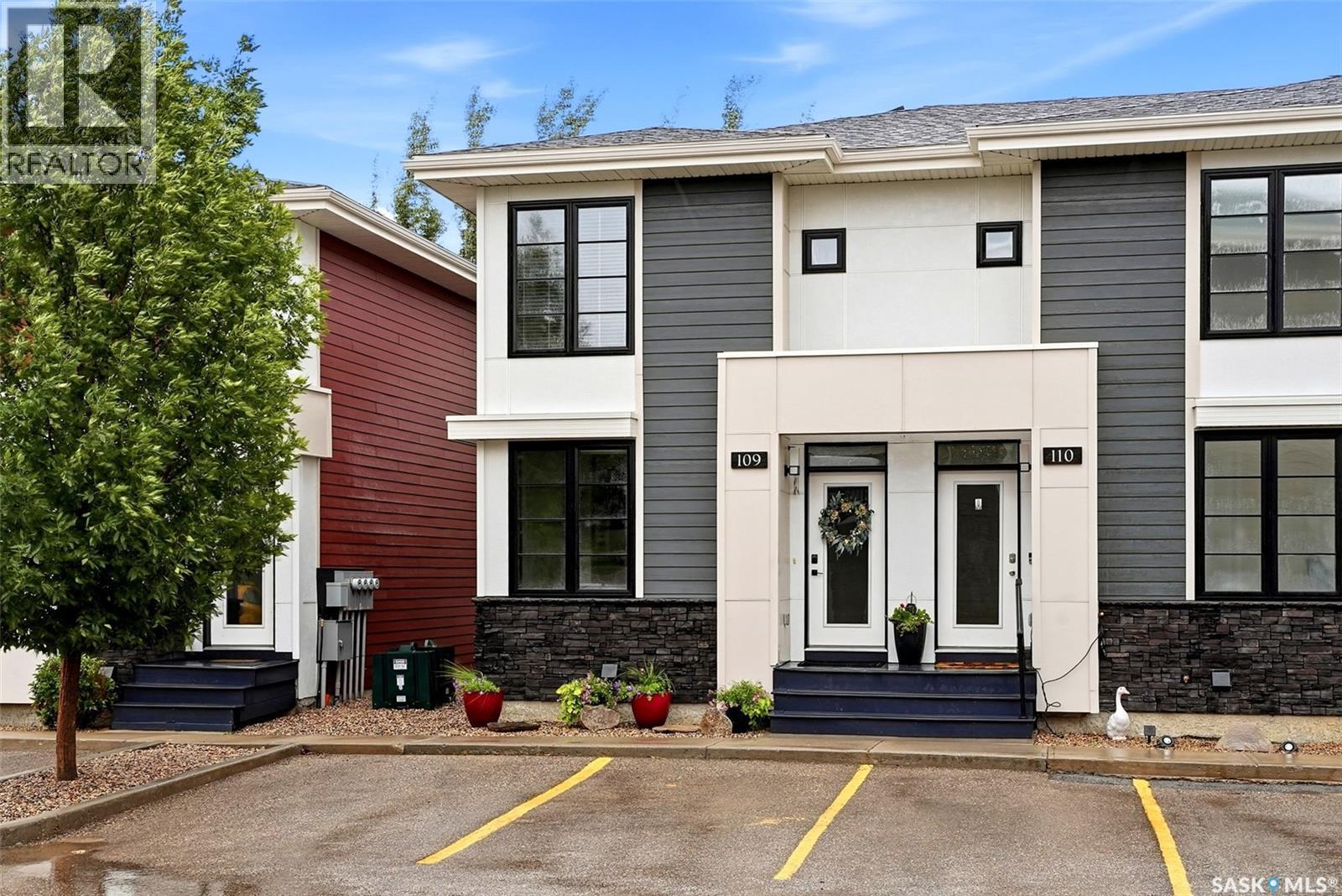 109 3229 Elgaard Drive, Regina, Saskatchewan  S4X 0L2 - Photo 1 - SK047302