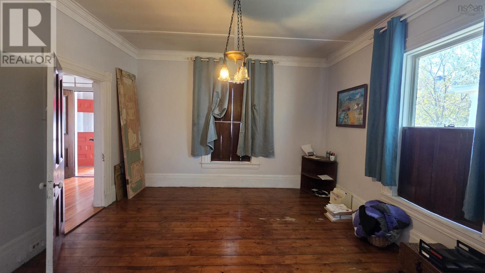 203 Queen Street, Truro, Nova Scotia  B2N 2B6 - Photo 10 - 202622220