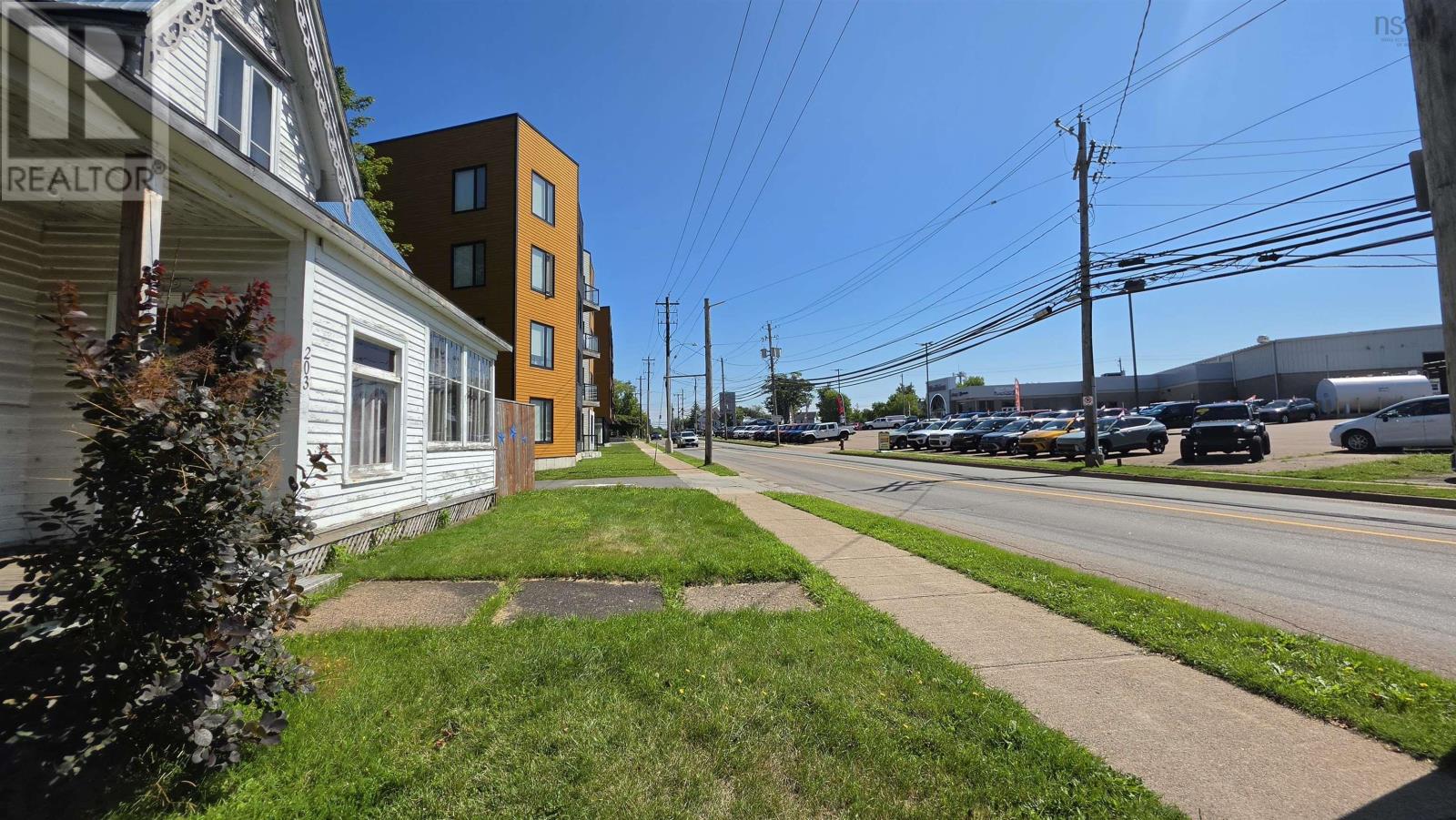 203 Queen Street, Truro, Nova Scotia  B2N 2B6 - Photo 3 - 202622220