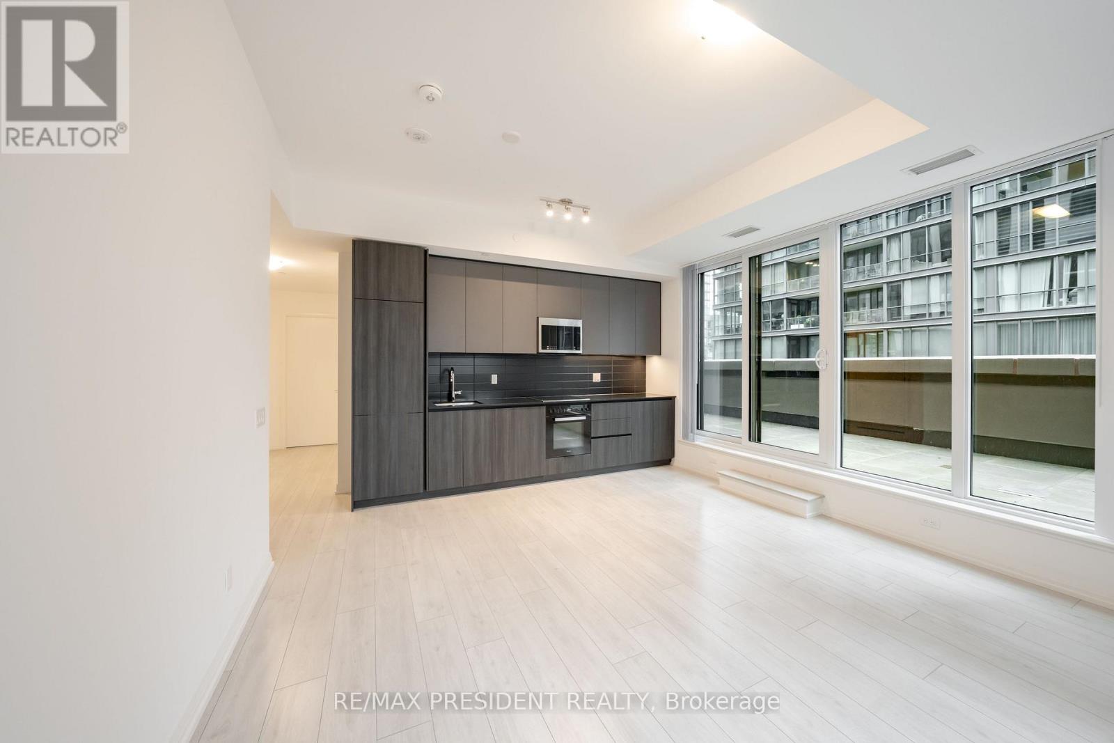 822 - 400 KING STREET W, Toronto, Ontario