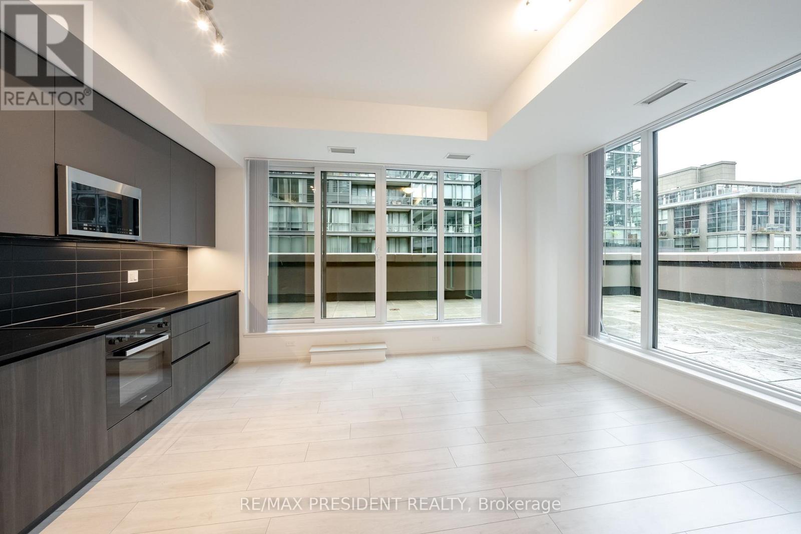 822 - 400 King Street W, Toronto, Ontario  M5V 1K2 - Photo 3 - C13737174