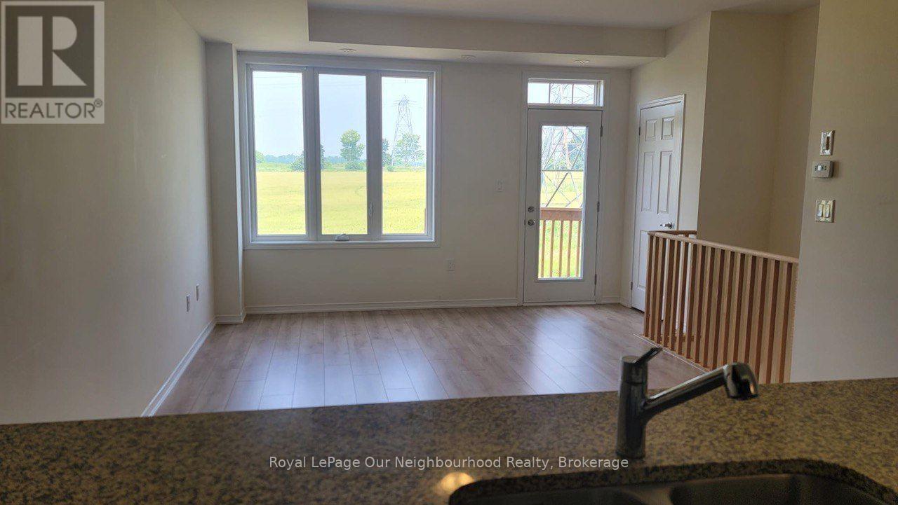 2663 Magdalen Path, Oshawa, Ontario  L1L 0R6 - Photo 4 - E13737436