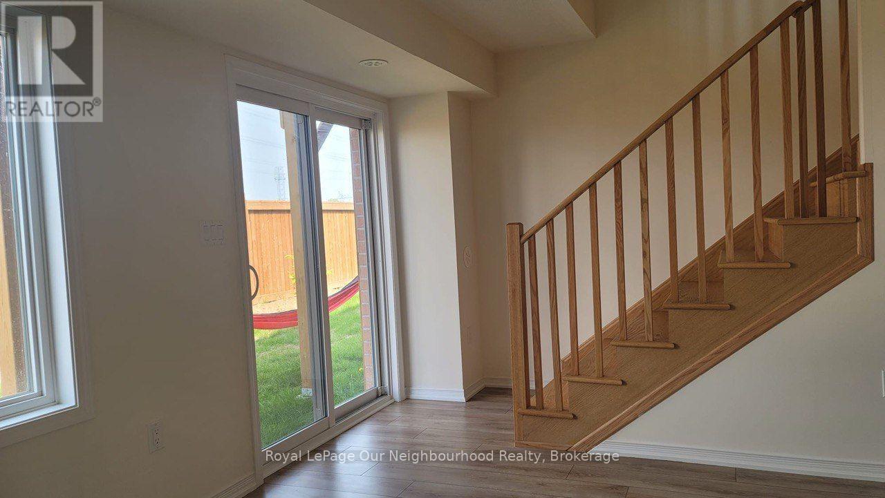 2663 Magdalen Path, Oshawa, Ontario  L1L 0R6 - Photo 6 - E13737436