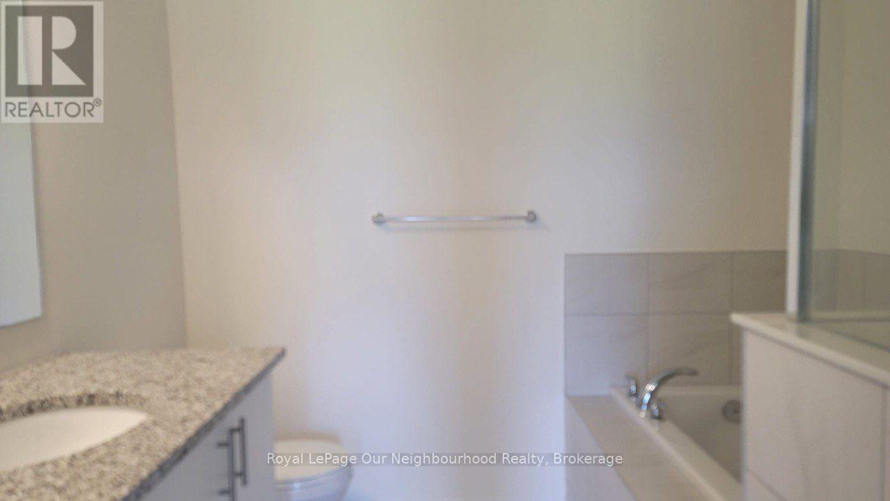 2663 Magdalen Path, Oshawa, Ontario  L1L 0R6 - Photo 9 - E13737436