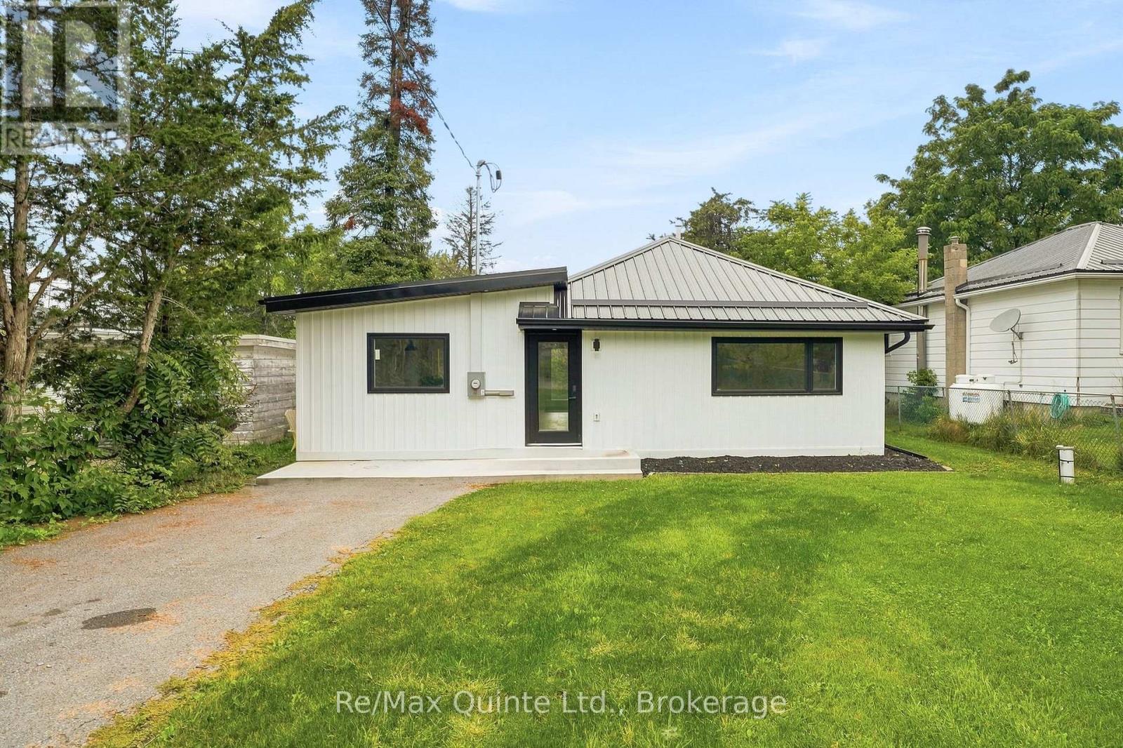 417 County Road 28, Prince Edward County, Ontario  K8P 3J1 - Photo 1 - X13737446