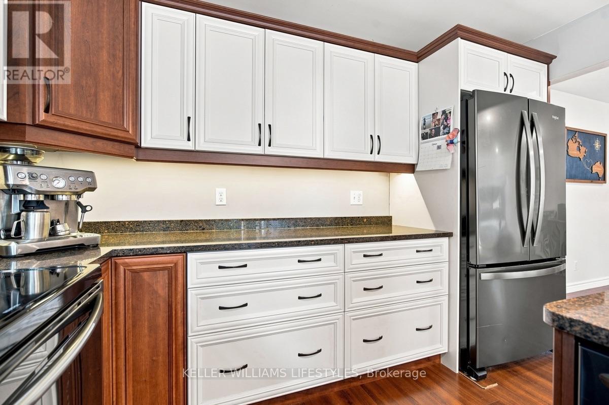 740 Village Green Avenue, London South, Ontario  N6K 1H4 - Photo 14 - X13737544