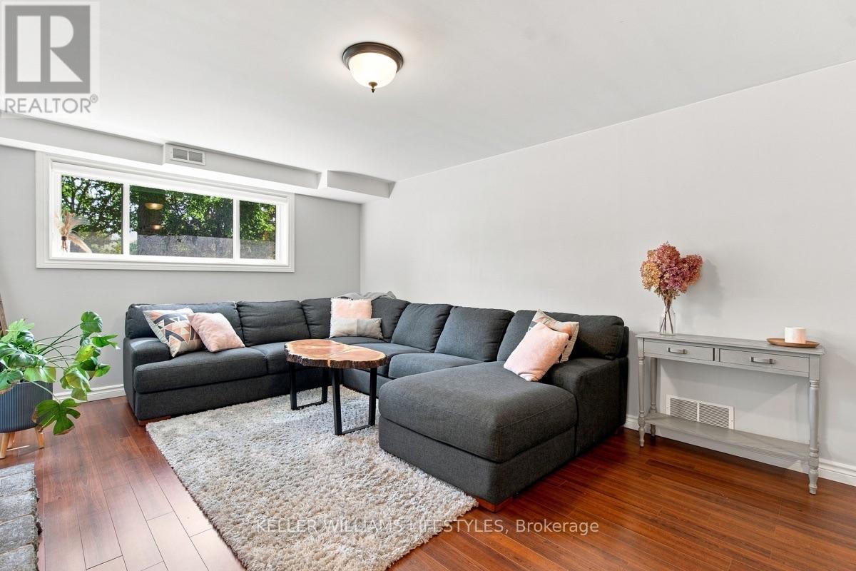 740 Village Green Avenue, London South, Ontario  N6K 1H4 - Photo 24 - X13737544