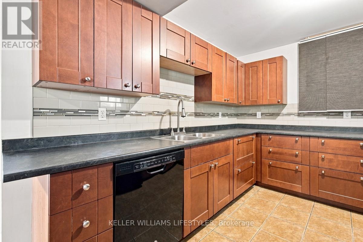 740 Village Green Avenue, London South, Ontario  N6K 1H4 - Photo 27 - X13737544