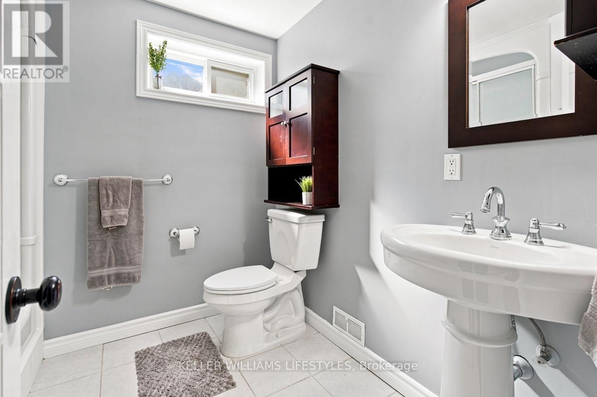 740 Village Green Avenue, London South, Ontario  N6K 1H4 - Photo 31 - X13737544
