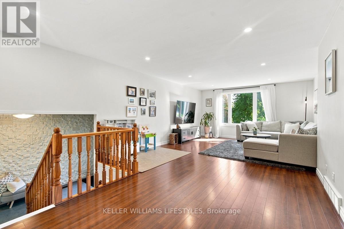 740 Village Green Avenue, London South, Ontario  N6K 1H4 - Photo 6 - X13737544