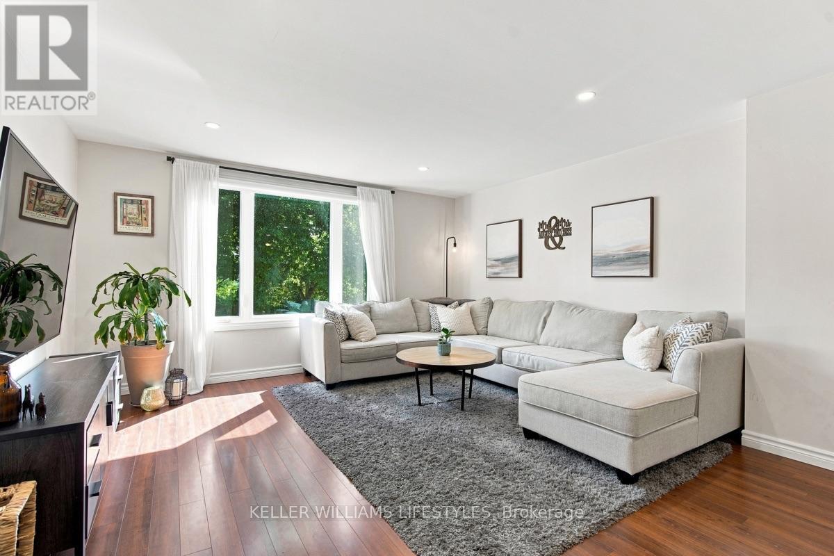 740 Village Green Avenue, London South, Ontario  N6K 1H4 - Photo 8 - X13737544
