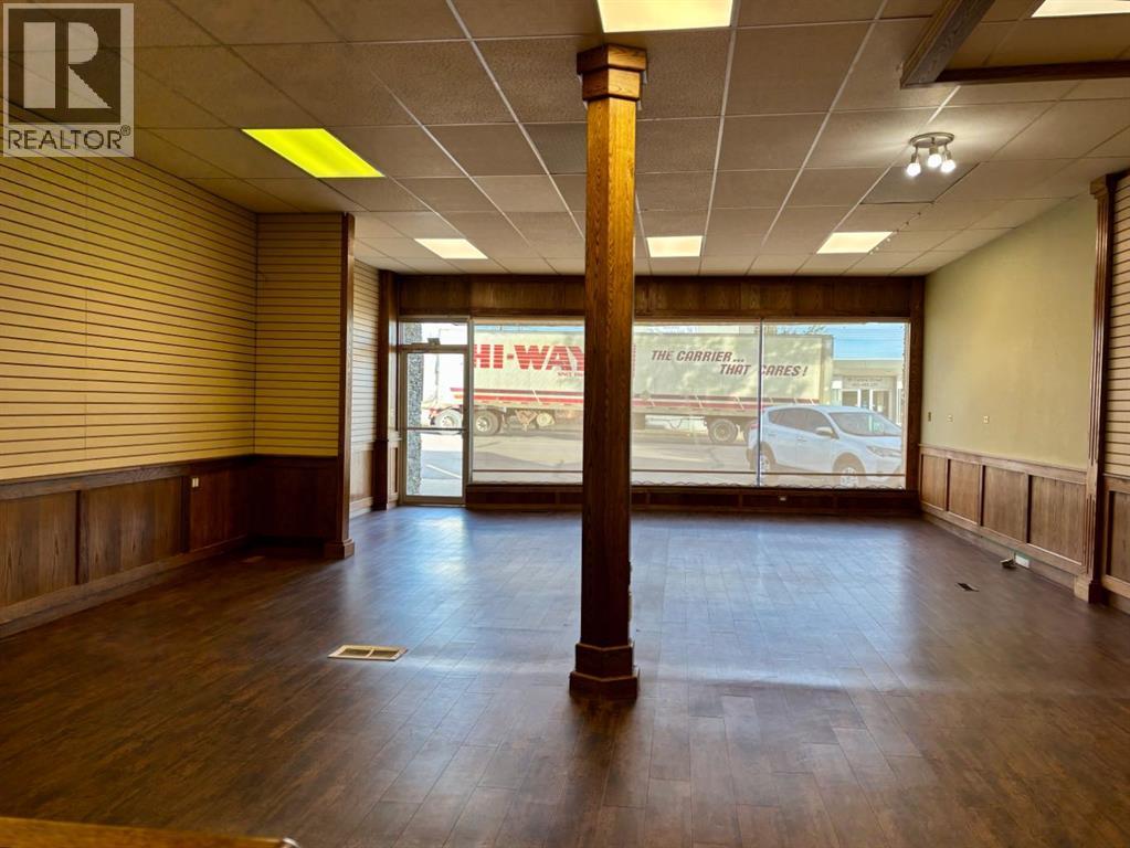 121 Center Street W, Vulcan, Alberta  T0L 2B0 - Photo 8 - A2339930