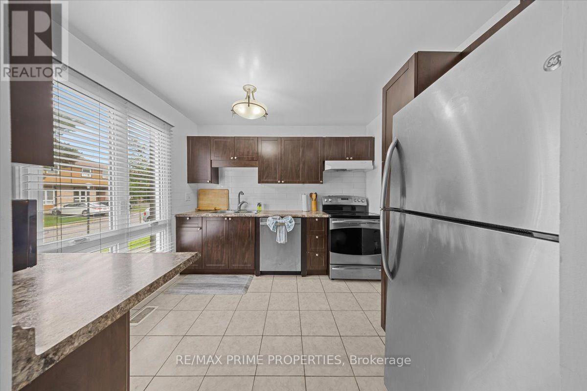 29 - 6252 Castille Court, Ottawa, Ontario  K1C 1X5 - Photo 3 - X13737498