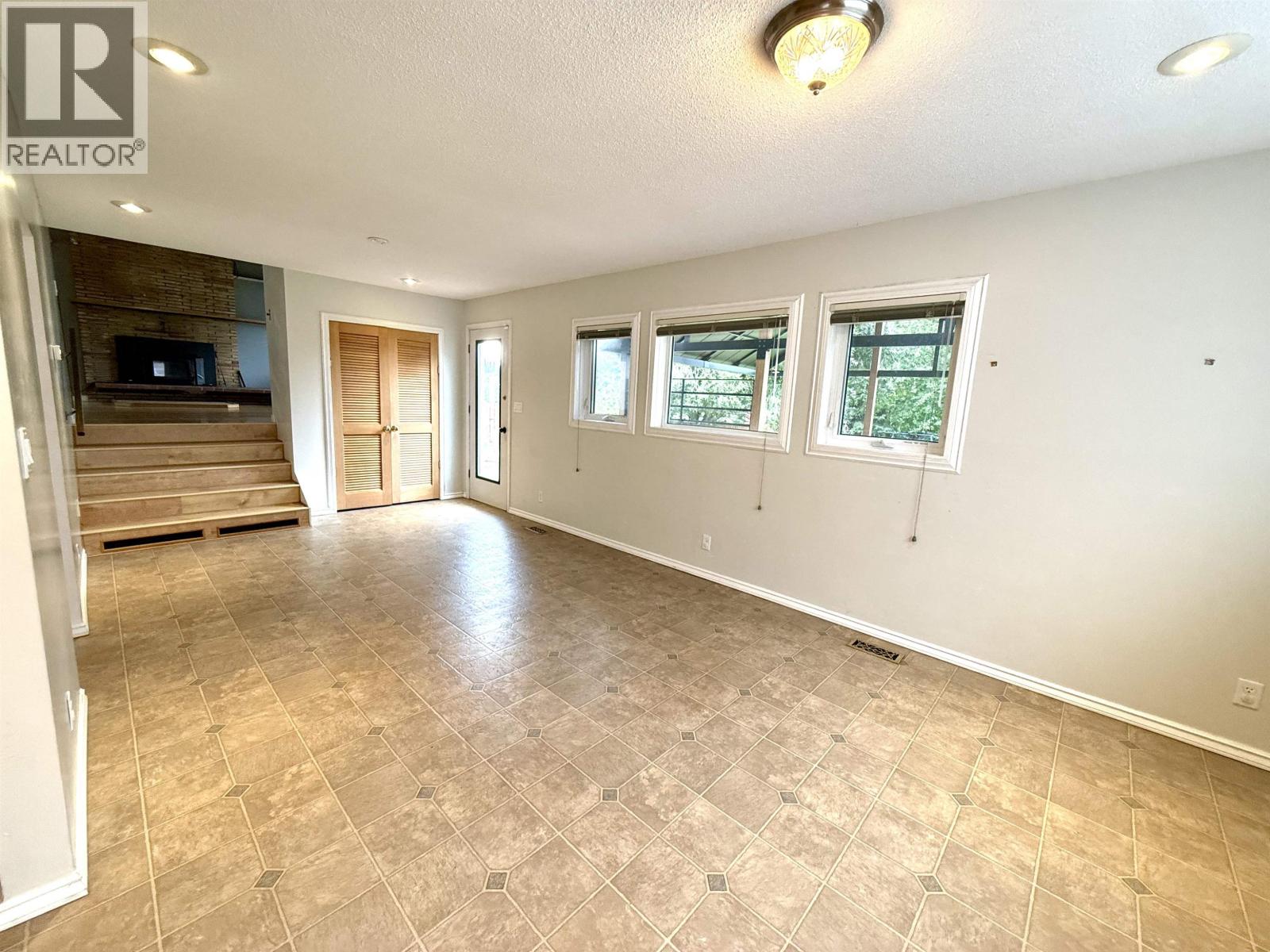 7761 Thompson Drive, Prince George, British Columbia  V2N 5N5 - Photo 7 - R3160868