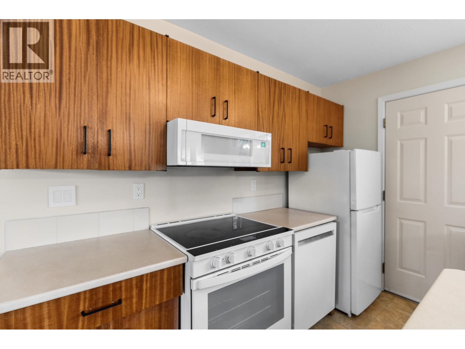1411 Manson Crescent, Prince George, British Columbia  V2M 4A4 - Photo 3 - R3160875