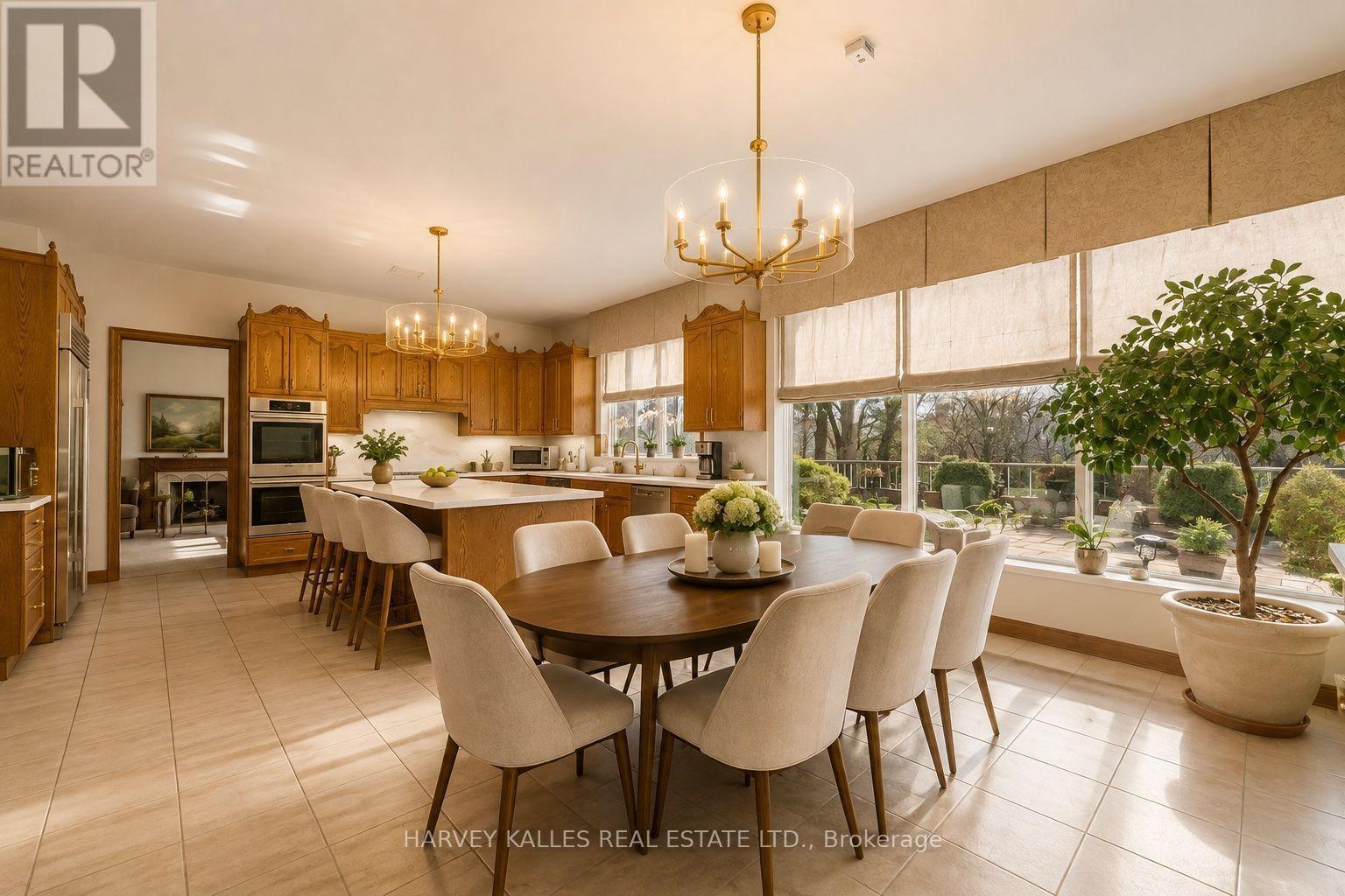122 Dunvegan Road, Toronto, Ontario  M4V 2R3 - Photo 12 - C13737412