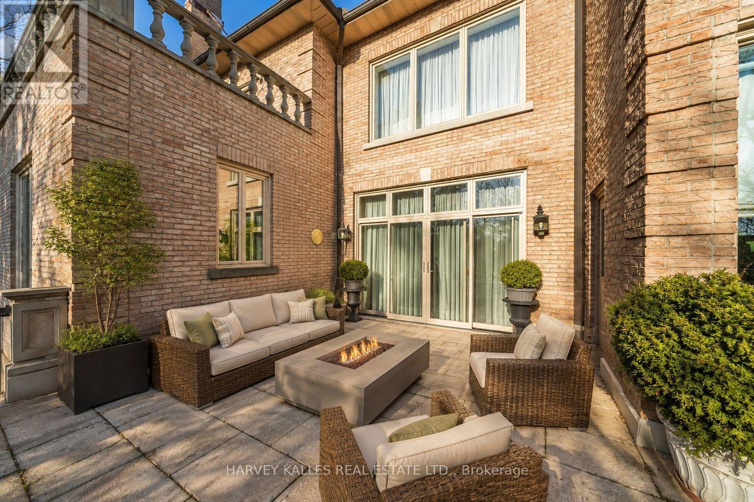 122 Dunvegan Road, Toronto, Ontario  M4V 2R3 - Photo 20 - C13737412