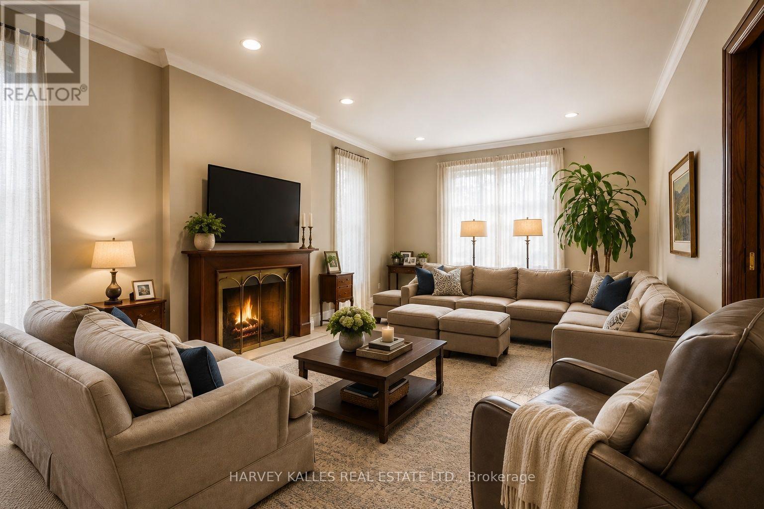 122 Dunvegan Road, Toronto, Ontario  M4V 2R3 - Photo 8 - C13737412