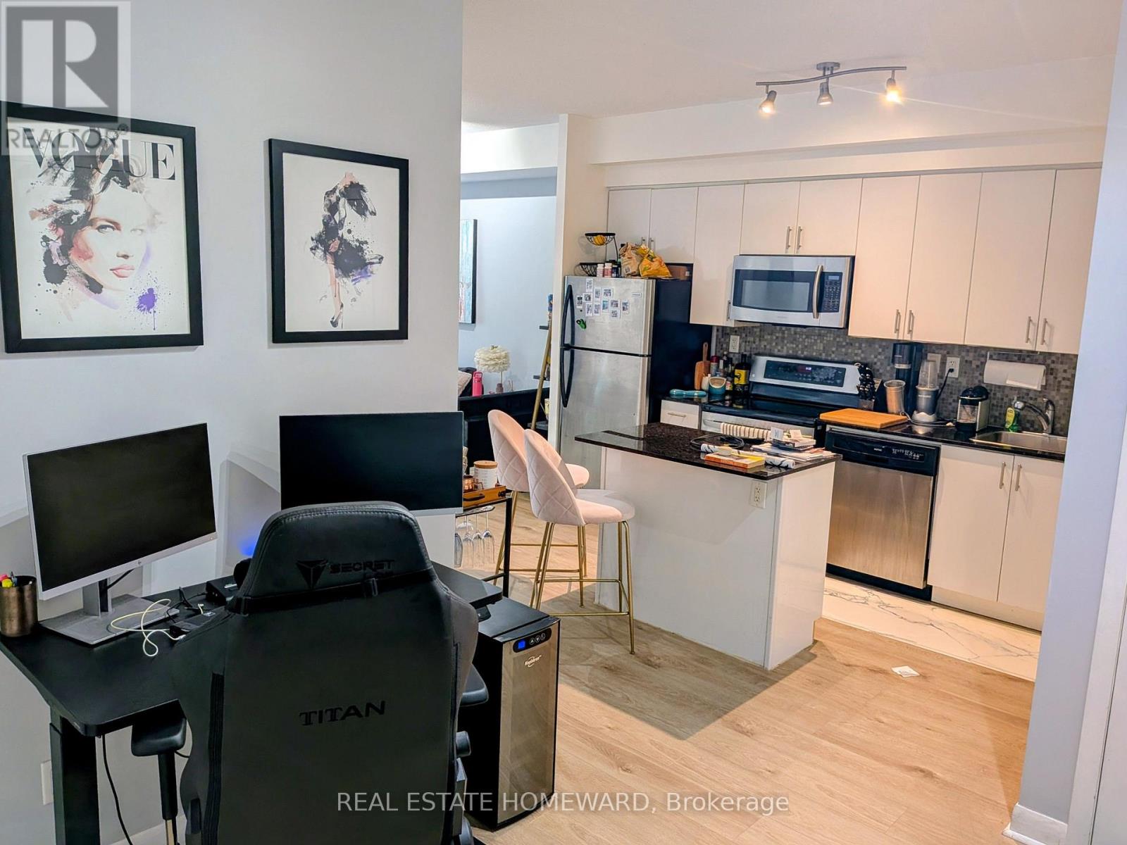 416 - 15 Bruyeres Mews, Toronto, Ontario  M5V 0A7 - Photo 7 - C13737444