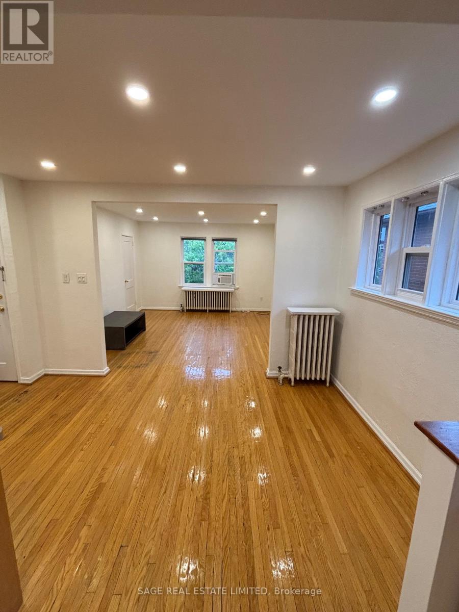 75 Burnaby Boulevard, Toronto, Ontario  M5N 1G3 - Photo 2 - C13737532