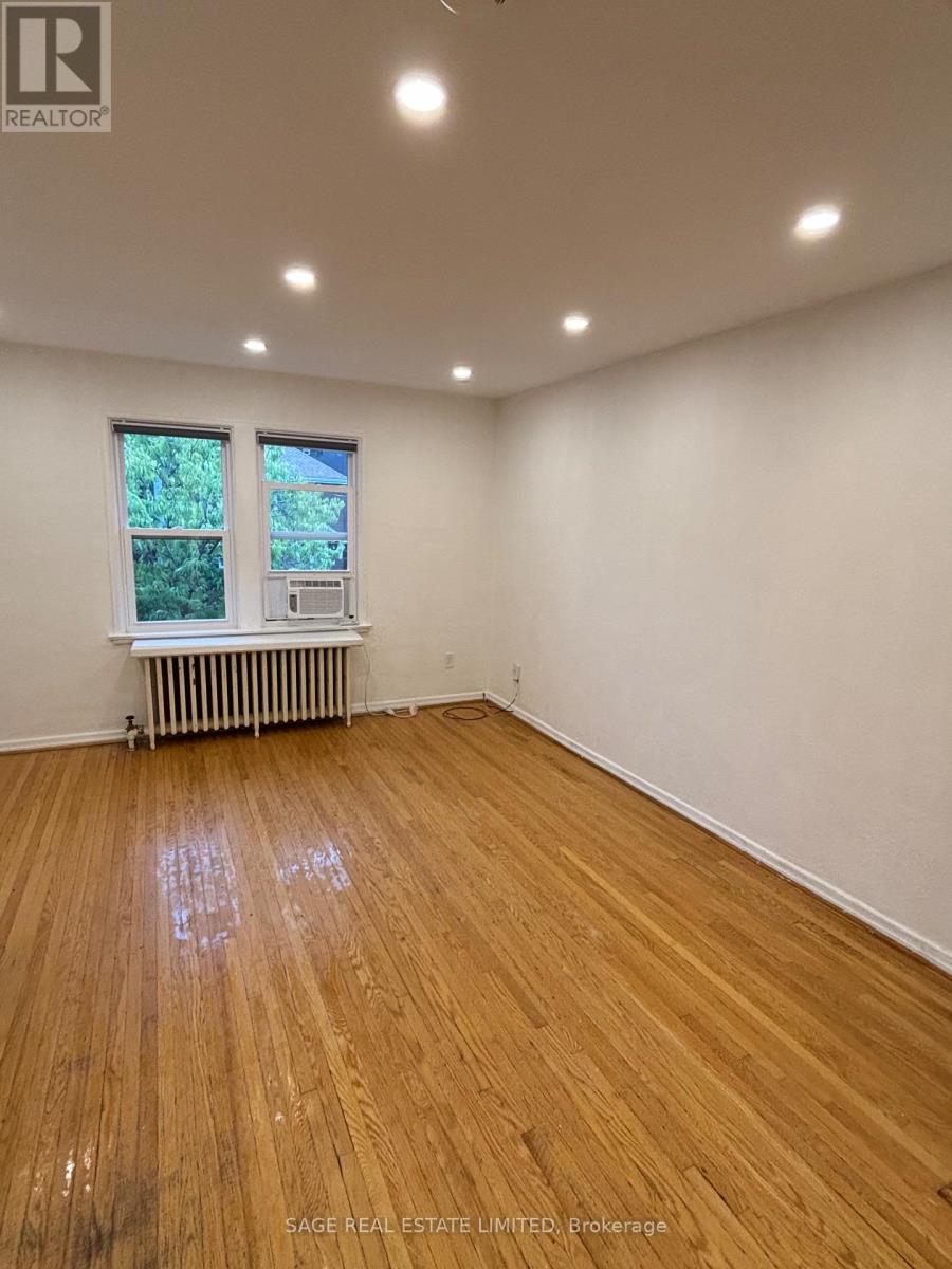75 Burnaby Boulevard, Toronto, Ontario  M5N 1G3 - Photo 3 - C13737532