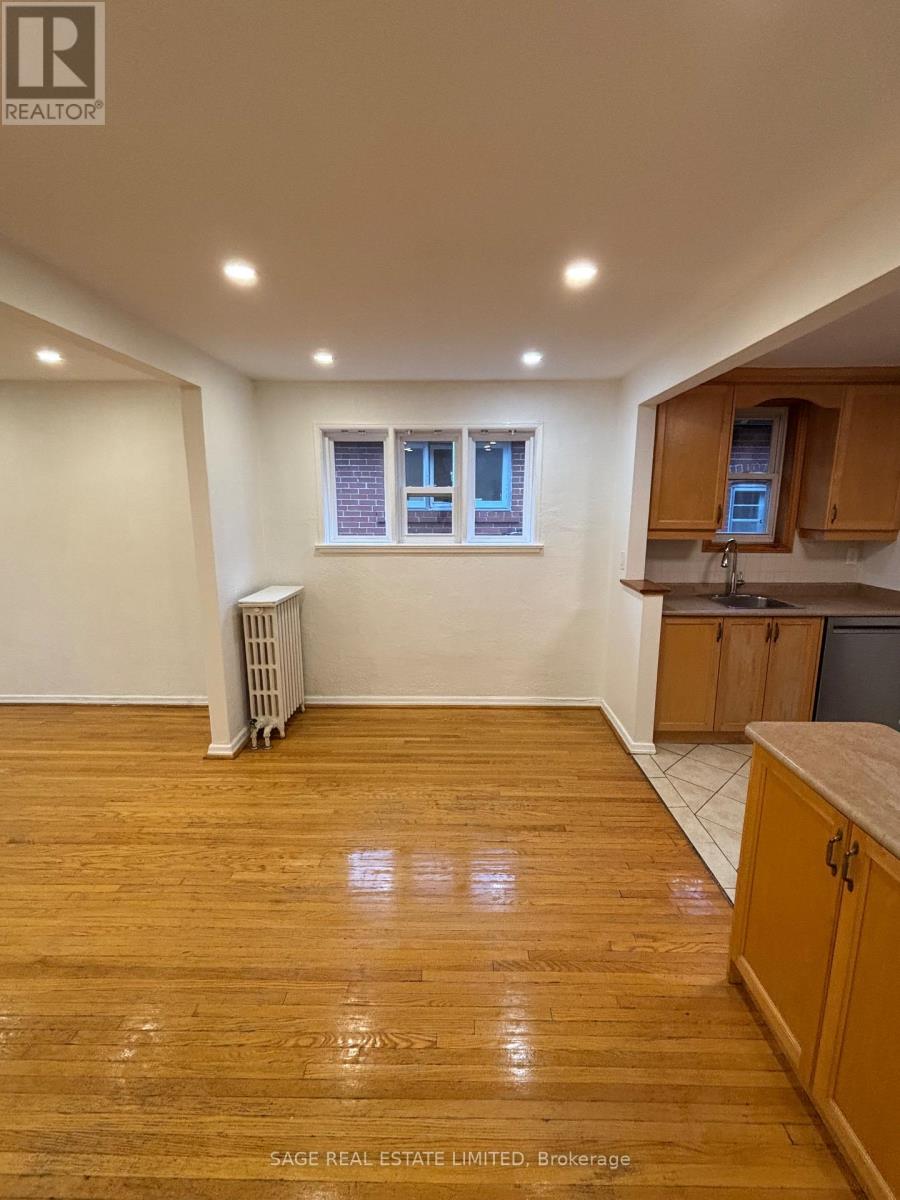 75 Burnaby Boulevard, Toronto, Ontario  M5N 1G3 - Photo 5 - C13737532