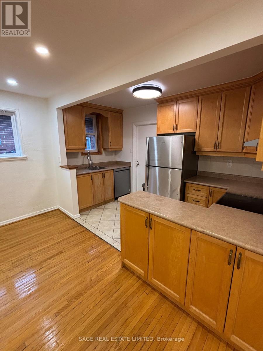75 Burnaby Boulevard, Toronto, Ontario  M5N 1G3 - Photo 7 - C13737532
