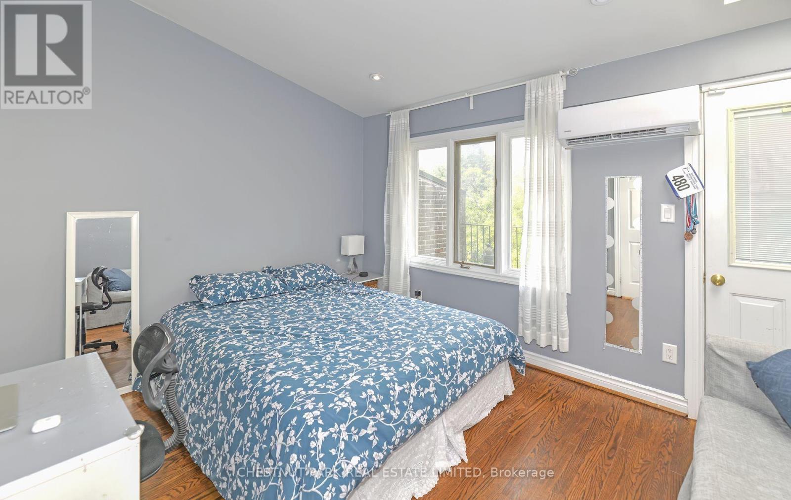 58 Alcorn Avenue, Toronto, Ontario  M4V 1E4 - Photo 12 - C13737594