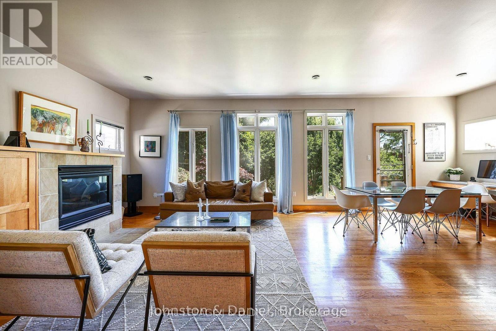 181 Rumsey Road, Toronto, Ontario  M4G 1P4 - Photo 17 - C13737624