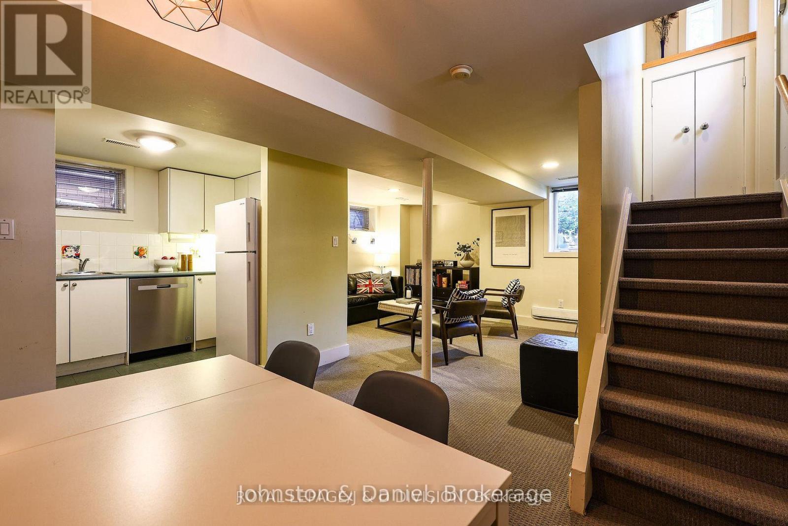 181 Rumsey Road, Toronto, Ontario  M4G 1P4 - Photo 27 - C13737624