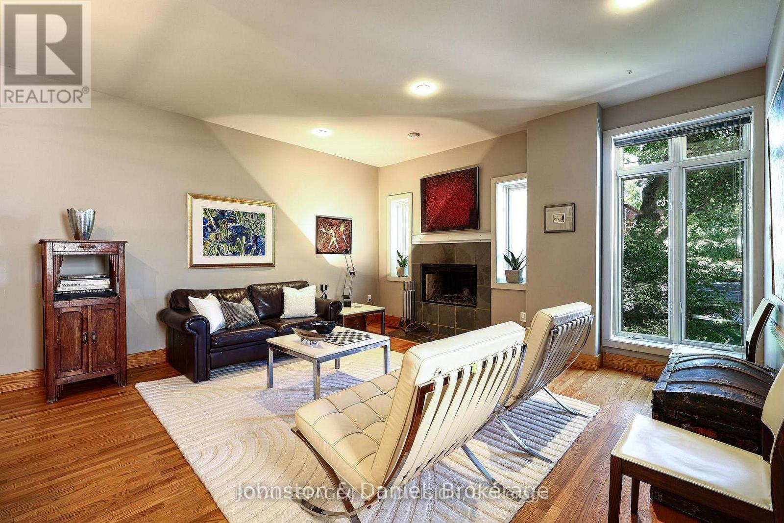 181 Rumsey Road, Toronto, Ontario  M4G 1P4 - Photo 6 - C13737624