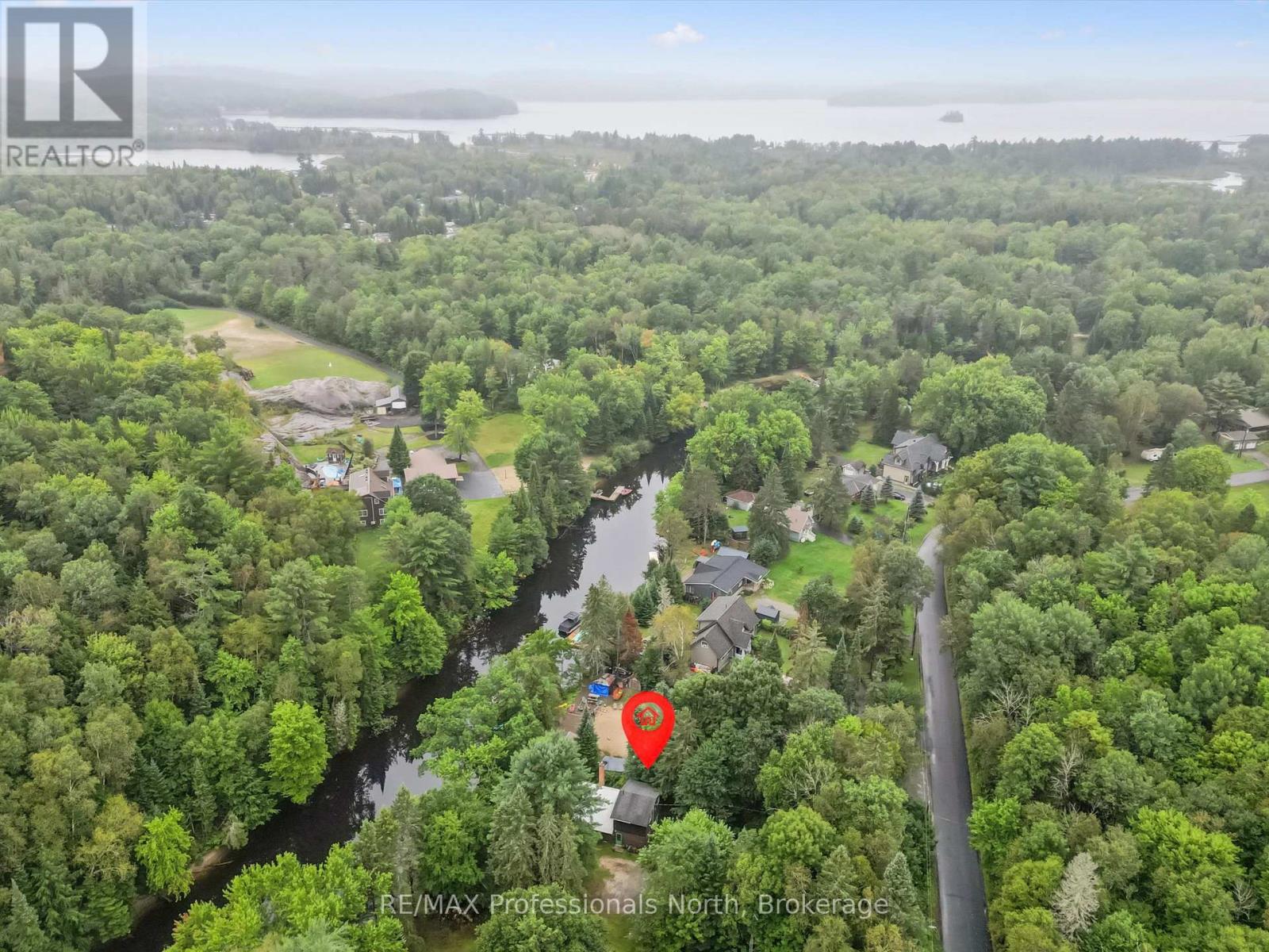 19 Glen Acres Road, Huntsville, Ontario  P1H 1N6 - Photo 3 - X13737390