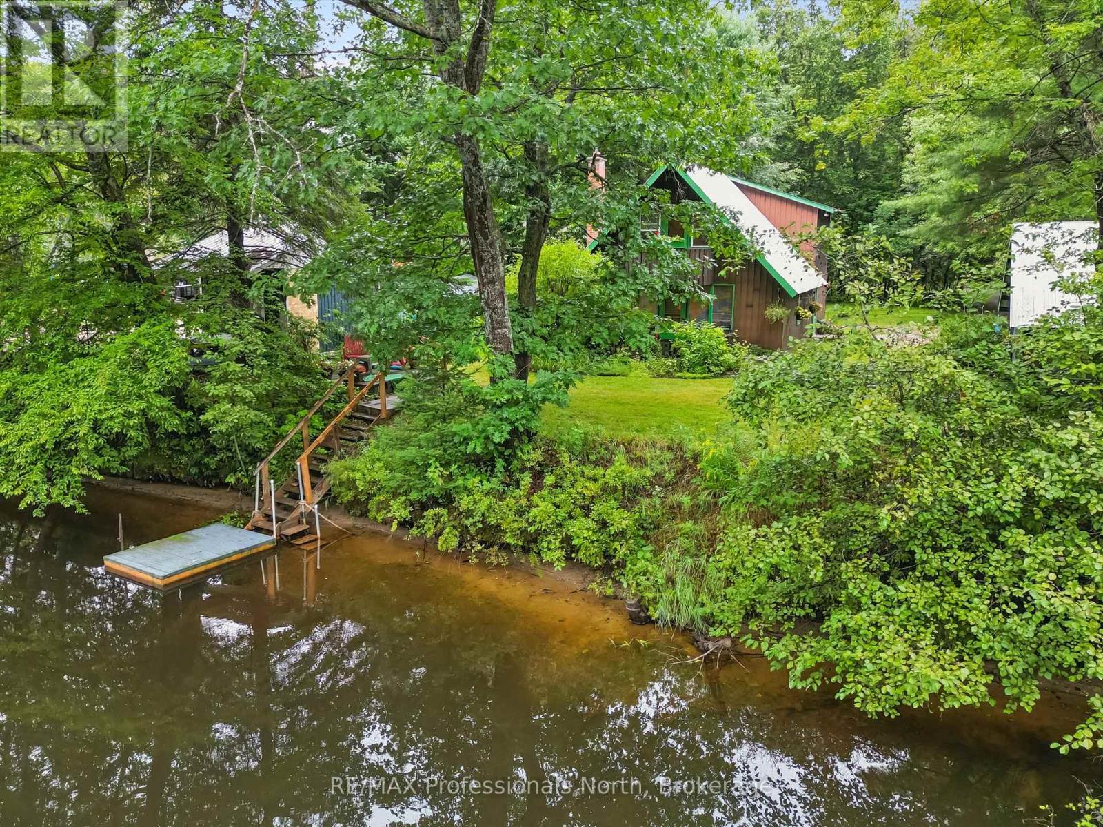 19 Glen Acres Road, Huntsville, Ontario  P1H 1N6 - Photo 4 - X13737390
