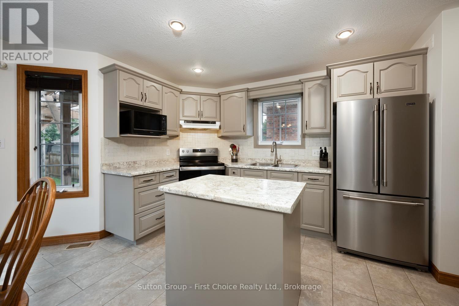 56 Cobourg Street, West Perth, Ontario  N0K 1M0 - Photo 11 - X13737552