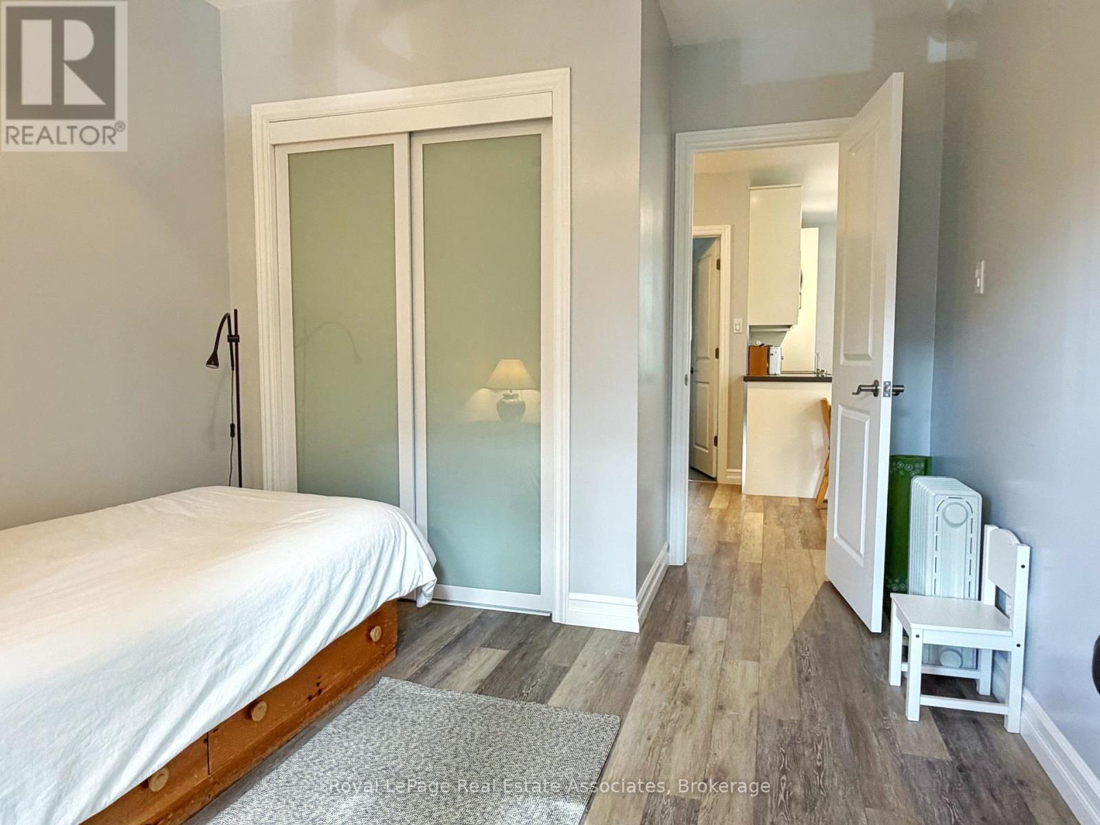 157 Glenmore Road, Toronto, Ontario  M4L 3M2 - Photo 9 - E13737576