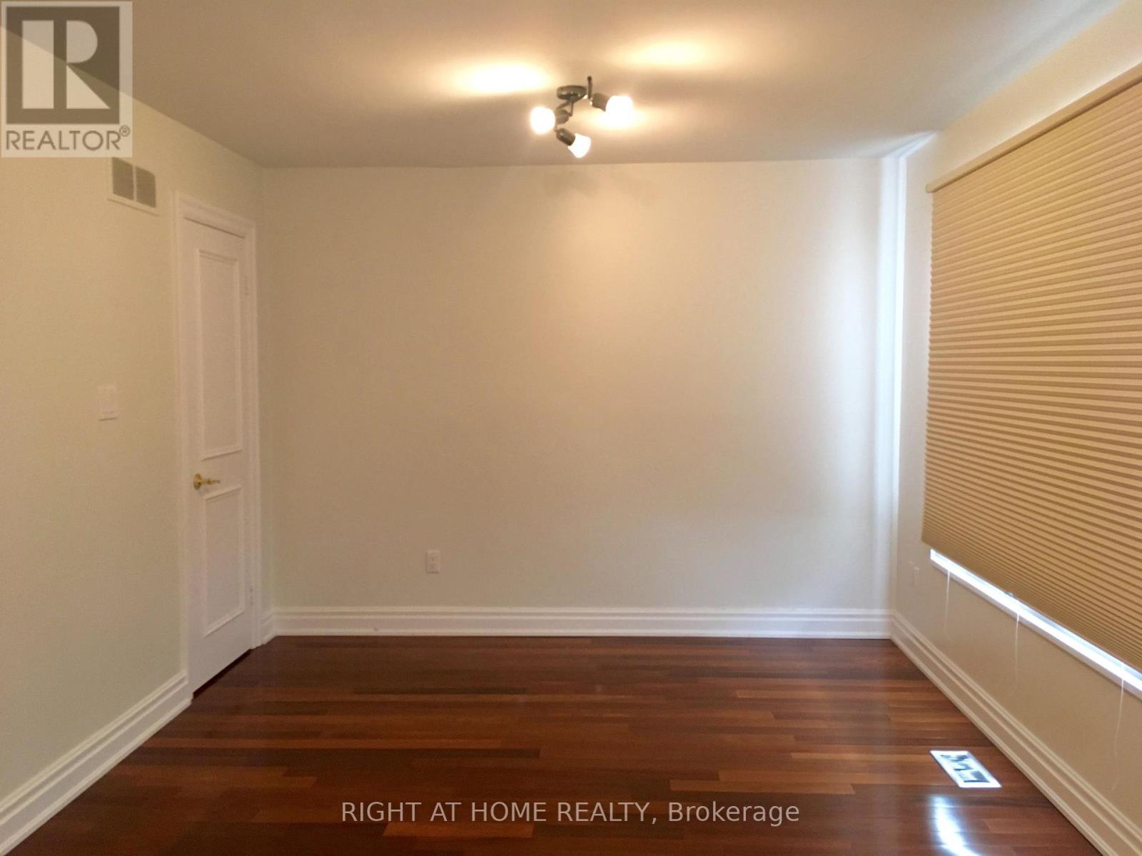 63 Walker Avenue, Toronto, Ontario  M4V 1G3 - Photo 17 - C13737568