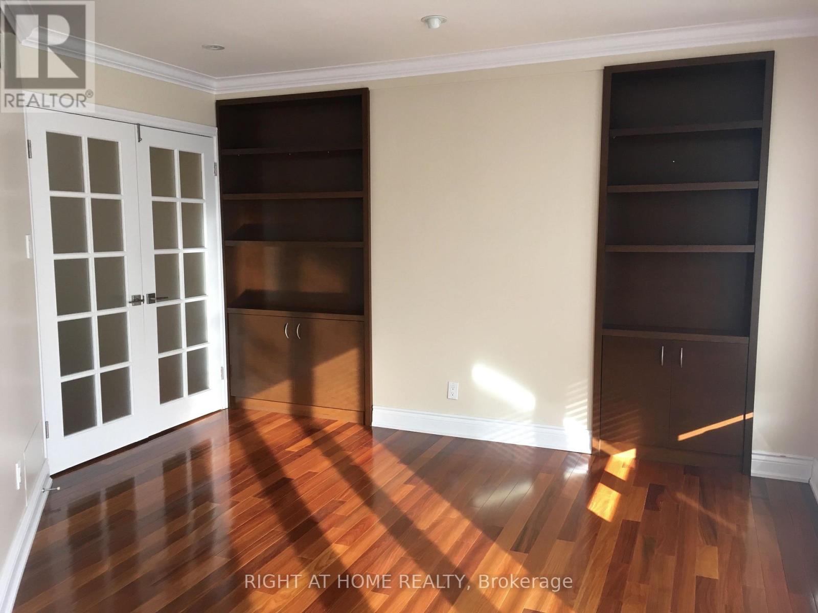 63 Walker Avenue, Toronto, Ontario  M4V 1G3 - Photo 19 - C13737568