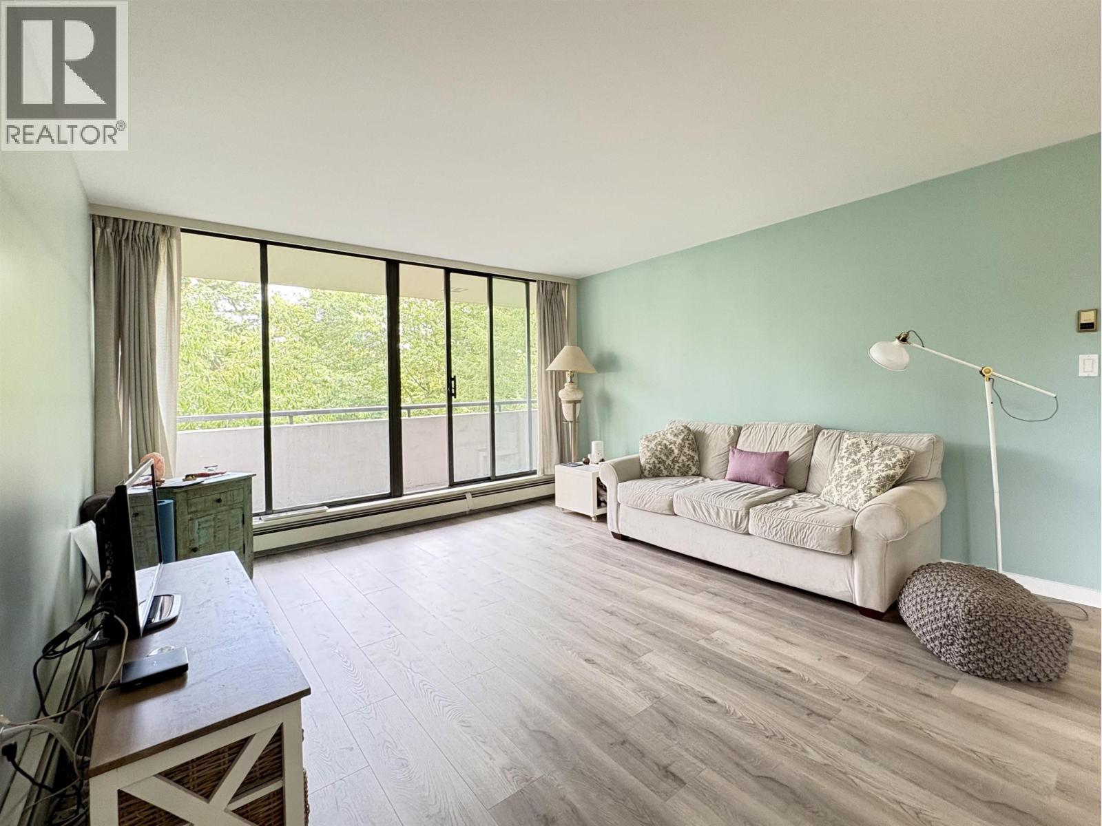 602 2060 BELLWOOD AVENUE, Burnaby, British Columbia