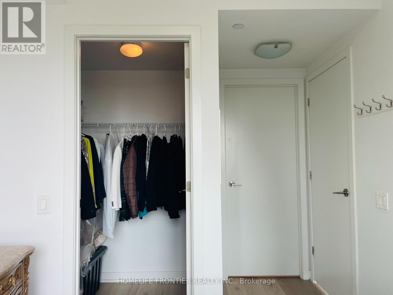 1001 - 2200 Lakeshore Boulevard W, Toronto, Ontario M8V 1A4 - Photo 11 - W13733706