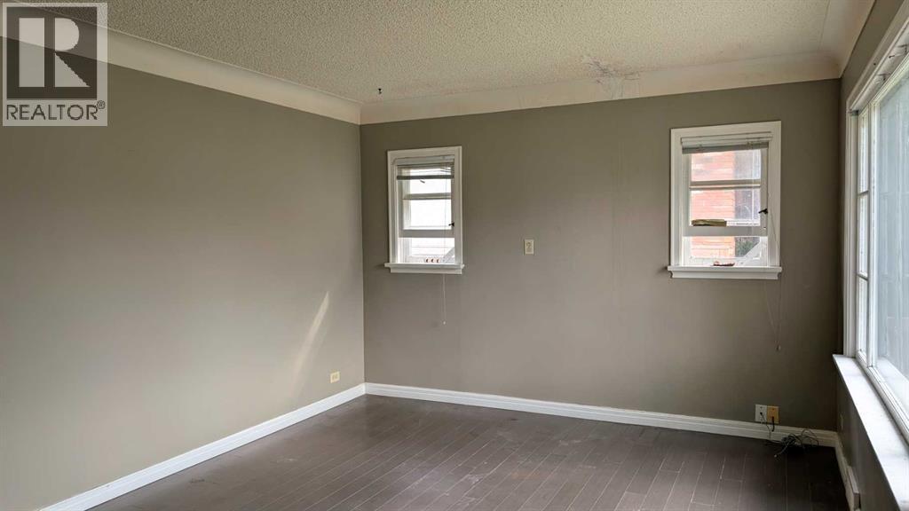 3414 Centre Street Ne, Calgary, Alberta  T2E 2X8 - Photo 5 - A2340216
