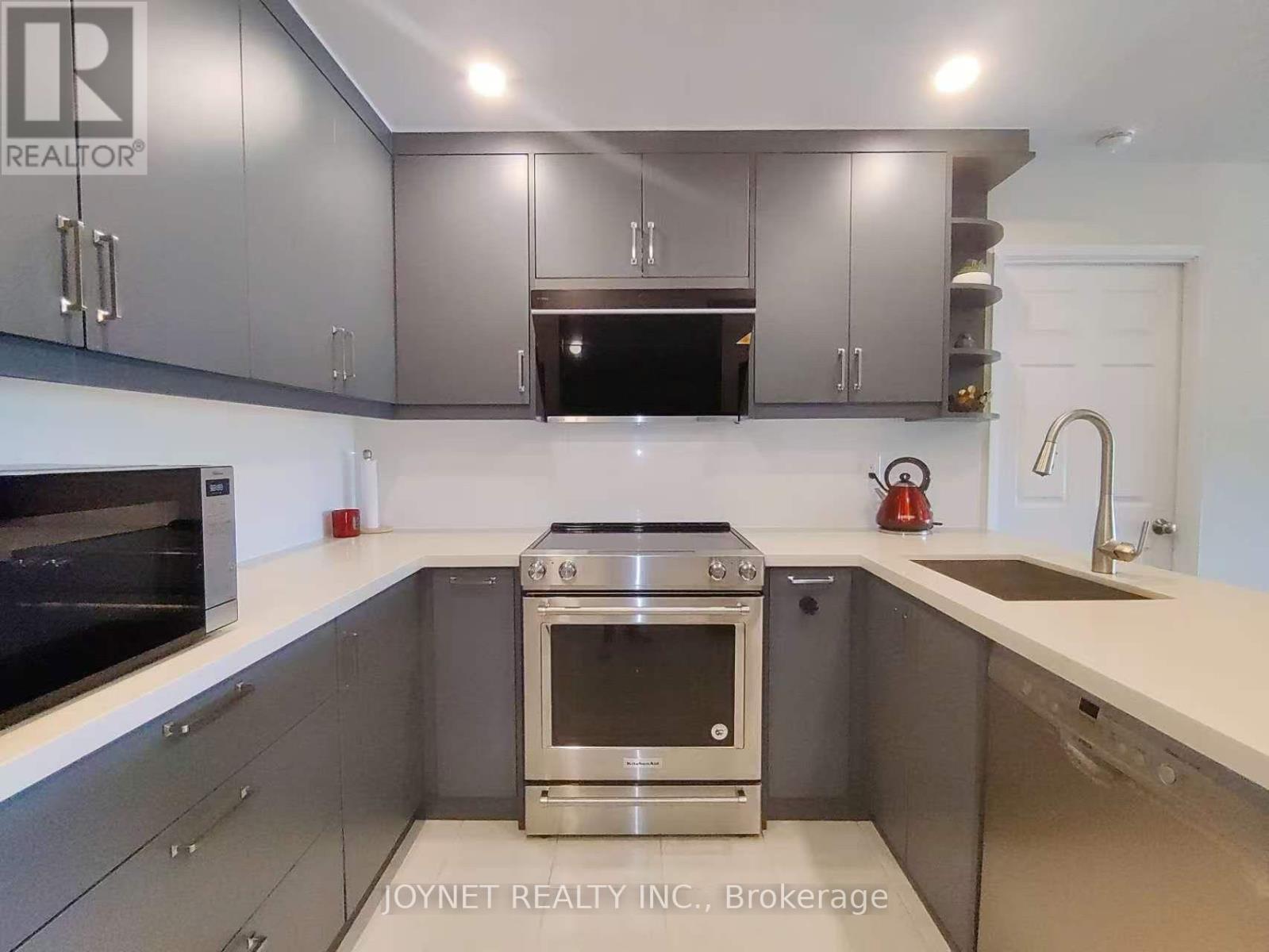 721 - 309 Major Mackenzie Drive E, Richmond Hill, Ontario  L4C 9V5 - Photo 4 - N13737424