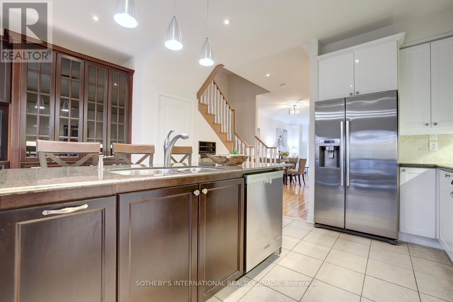 112 Waterside Drive, Mississauga, Ontario L5G 4T8 - Photo 25 - W13737410
