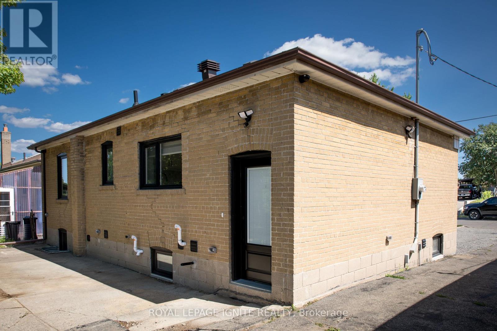 Bsmt - 38 Parent Avenue, Toronto, Ontario  M3M 1Z7 - Photo 2 - W13737586