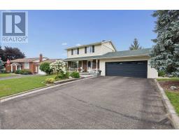 876 HILLSVIEW STREET, Renfrew, Ontario