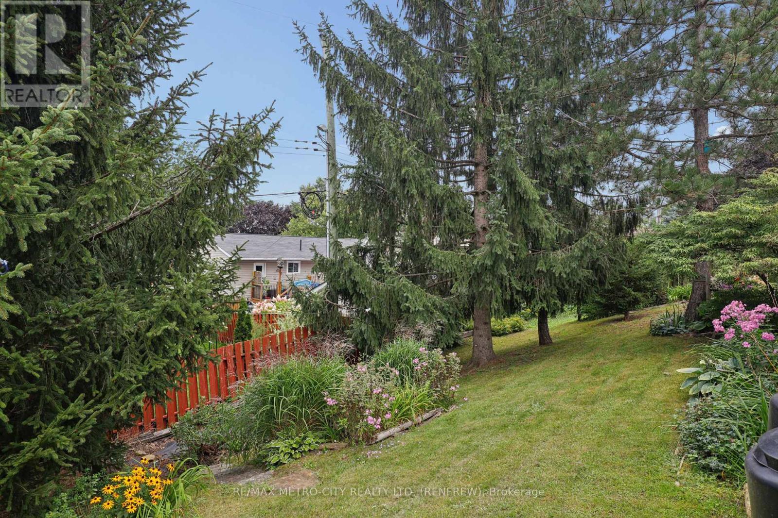 876 Hillsview Street, Renfrew, Ontario  K7V 4H8 - Photo 38 - X13735096